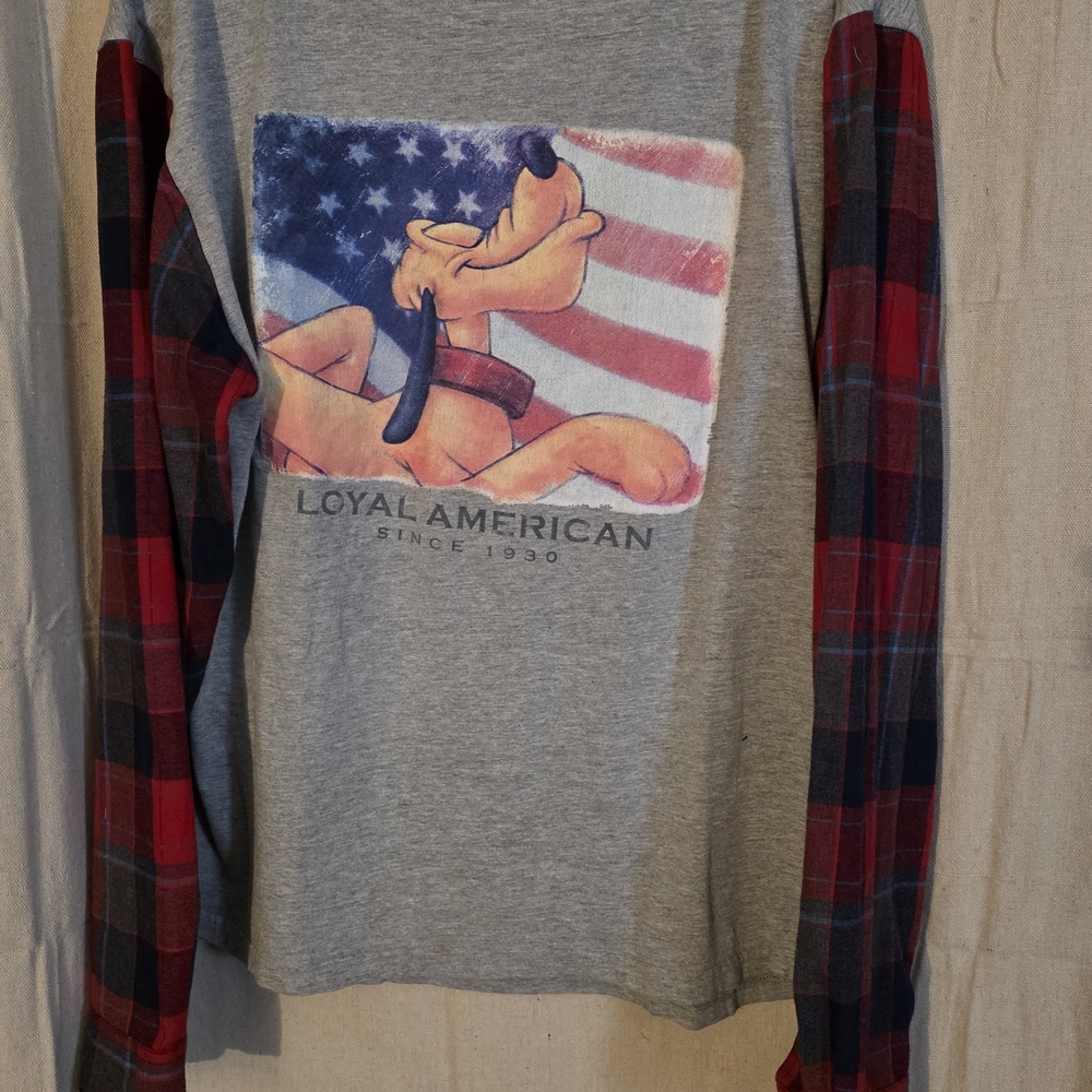 Gray Long Sleeve Shirt with Cartoon Graphic